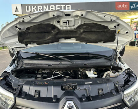 Білий Рено Мастєр, об'ємом двигуна 2.3 л та пробігом 175 тис. км за 19600 $, фото 70 на Automoto.ua