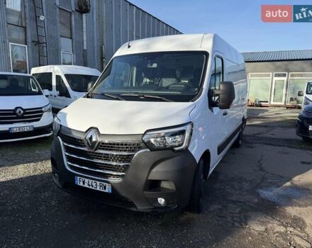Белый Рено Мастер, объемом двигателя 2.3 л и пробегом 250 тыс. км за 19999 $, фото 1 на Automoto.ua