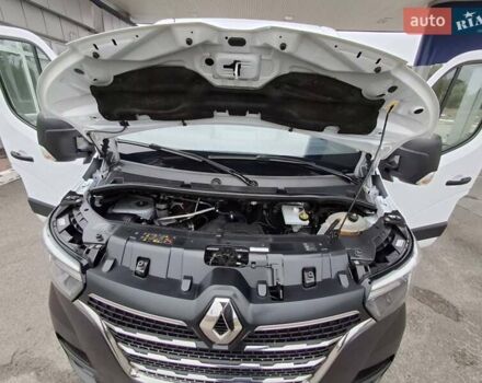 Белый Рено Мастер, объемом двигателя 2.3 л и пробегом 241 тыс. км за 19800 $, фото 19 на Automoto.ua