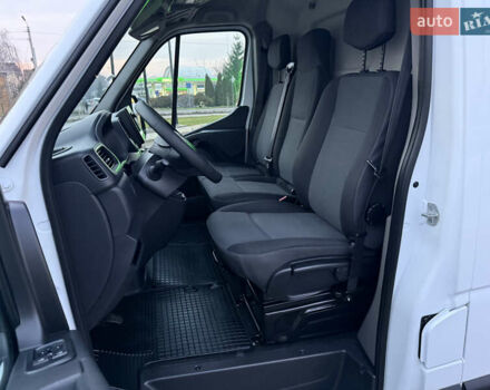 Белый Рено Мастер, объемом двигателя 0 л и пробегом 252 тыс. км за 18800 $, фото 22 на Automoto.ua