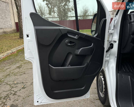 Белый Рено Мастер, объемом двигателя 2.3 л и пробегом 66 тыс. км за 25500 $, фото 25 на Automoto.ua