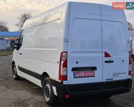 Белый Рено Мастер, объемом двигателя 2.3 л и пробегом 179 тыс. км за 18900 $, фото 24 на Automoto.ua
