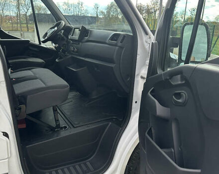 Белый Рено Мастер, объемом двигателя 2.3 л и пробегом 193 тыс. км за 22500 $, фото 19 на Automoto.ua