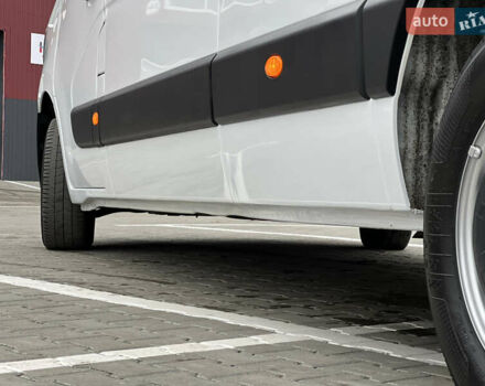 Белый Рено Мастер, объемом двигателя 2.3 л и пробегом 233 тыс. км за 17900 $, фото 55 на Automoto.ua