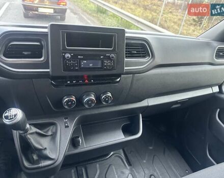 Белый Рено Мастер, объемом двигателя 2.3 л и пробегом 290 тыс. км за 25200 $, фото 21 на Automoto.ua