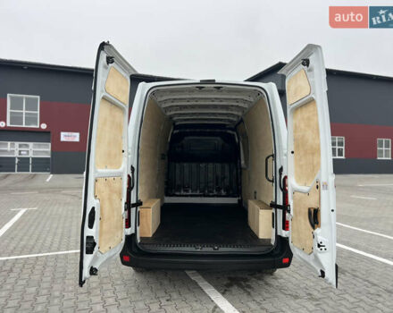 Белый Рено Мастер, объемом двигателя 2.3 л и пробегом 233 тыс. км за 17900 $, фото 75 на Automoto.ua