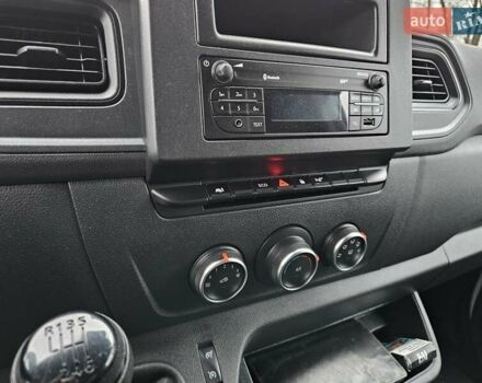 Білий Рено Мастєр, об'ємом двигуна 2.3 л та пробігом 217 тис. км за 18900 $, фото 41 на Automoto.ua