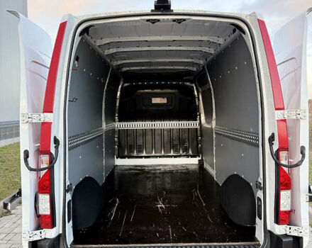 Белый Рено Мастер, объемом двигателя 2.3 л и пробегом 230 тыс. км за 19950 $, фото 47 на Automoto.ua