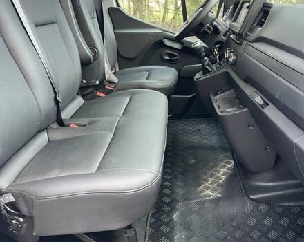 Белый Рено Мастер, объемом двигателя 2.3 л и пробегом 180 тыс. км за 22000 $, фото 37 на Automoto.ua