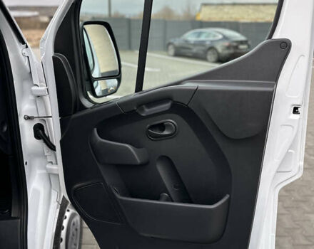 Белый Рено Мастер, объемом двигателя 2.3 л и пробегом 240 тыс. км за 18500 $, фото 73 на Automoto.ua