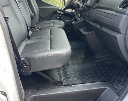 Белый Рено Мастер, объемом двигателя 2.3 л и пробегом 180 тыс. км за 22000 $, фото 29 на Automoto.ua