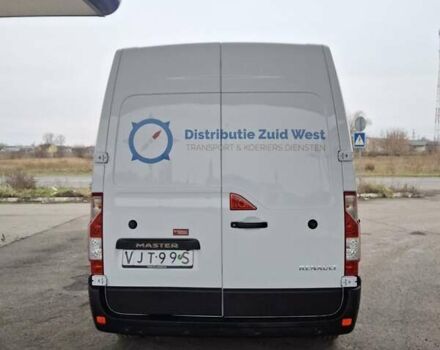 Белый Рено Мастер, объемом двигателя 2.3 л и пробегом 241 тыс. км за 19800 $, фото 1 на Automoto.ua