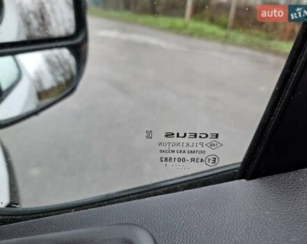 Білий Рено Мастєр, об'ємом двигуна 2.3 л та пробігом 217 тис. км за 18900 $, фото 51 на Automoto.ua