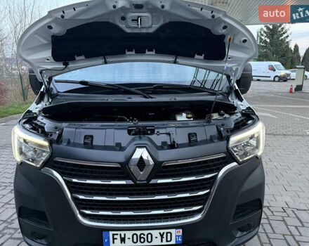 Белый Рено Мастер, объемом двигателя 0 л и пробегом 252 тыс. км за 18800 $, фото 80 на Automoto.ua