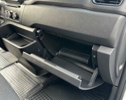 Белый Рено Мастер, объемом двигателя 2.3 л и пробегом 240 тыс. км за 18500 $, фото 80 на Automoto.ua