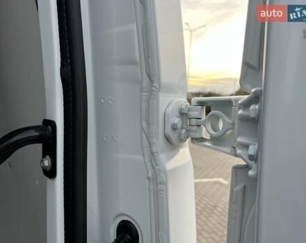 Белый Рено Мастер, объемом двигателя 2.3 л и пробегом 164 тыс. км за 19950 $, фото 57 на Automoto.ua