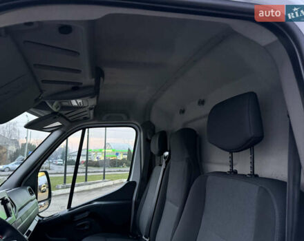 Белый Рено Мастер, объемом двигателя 0 л и пробегом 252 тыс. км за 18800 $, фото 31 на Automoto.ua