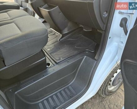 Белый Рено Мастер, объемом двигателя 2.3 л и пробегом 179 тыс. км за 18900 $, фото 52 на Automoto.ua