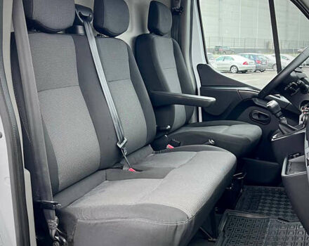 Белый Рено Мастер, объемом двигателя 2.3 л и пробегом 229 тыс. км за 25300 $, фото 20 на Automoto.ua