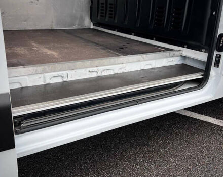 Белый Рено Мастер, объемом двигателя 2.3 л и пробегом 229 тыс. км за 25300 $, фото 40 на Automoto.ua