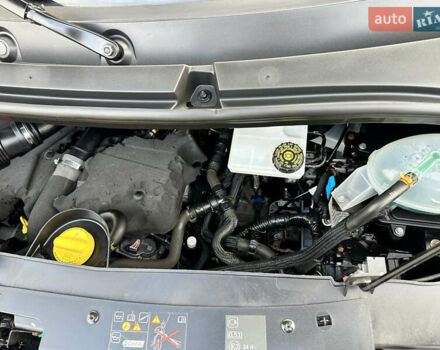 Белый Рено Мастер, объемом двигателя 2.3 л и пробегом 240 тыс. км за 18500 $, фото 88 на Automoto.ua