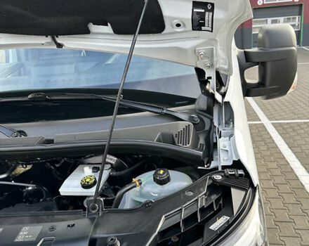 Белый Рено Мастер, объемом двигателя 2.3 л и пробегом 240 тыс. км за 18500 $, фото 86 на Automoto.ua