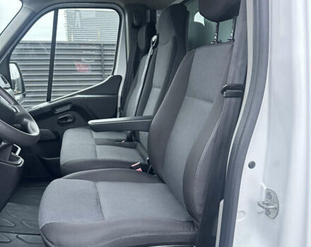 Белый Рено Мастер, объемом двигателя 2.3 л и пробегом 36 тыс. км за 25600 $, фото 30 на Automoto.ua