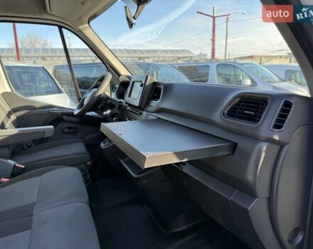 Белый Рено Мастер, объемом двигателя 2.3 л и пробегом 250 тыс. км за 19999 $, фото 31 на Automoto.ua