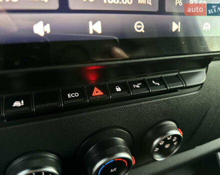 Білий Рено Мастєр, об'ємом двигуна 2.3 л та пробігом 175 тис. км за 19600 $, фото 43 на Automoto.ua