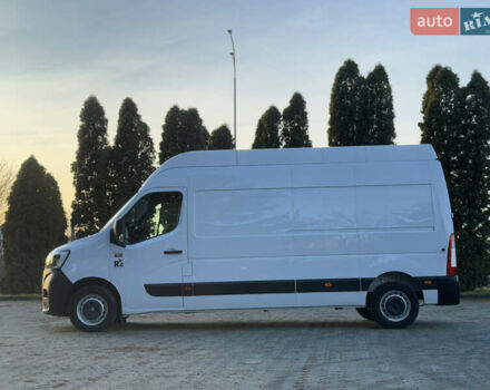 Белый Рено Мастер, объемом двигателя 2.3 л и пробегом 210 тыс. км за 19500 $, фото 5 на Automoto.ua