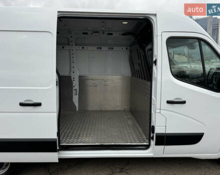 Білий Рено Мастєр, об'ємом двигуна 2.3 л та пробігом 267 тис. км за 21500 $, фото 29 на Automoto.ua