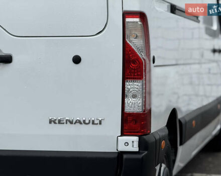 Белый Рено Мастер, объемом двигателя 2.3 л и пробегом 242 тыс. км за 21000 $, фото 16 на Automoto.ua