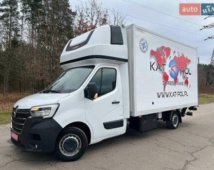 Белый Рено Мастер, объемом двигателя 2.3 л и пробегом 293 тыс. км за 24999 $, фото 1 на Automoto.ua