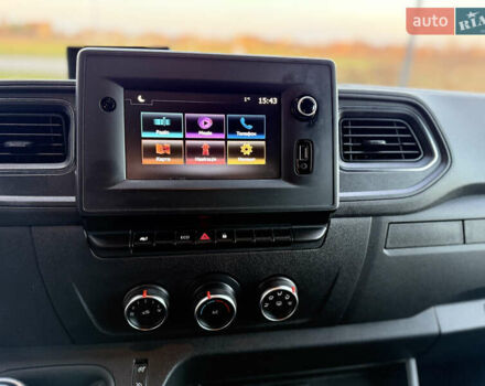 Белый Рено Мастер, объемом двигателя 2.3 л и пробегом 230 тыс. км за 19950 $, фото 26 на Automoto.ua