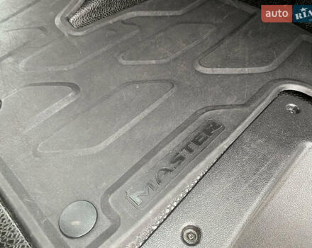 Білий Рено Мастєр, об'ємом двигуна 2.3 л та пробігом 246 тис. км за 19900 $, фото 53 на Automoto.ua