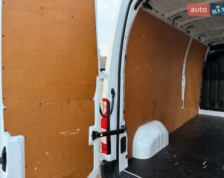 Белый Рено Мастер, объемом двигателя 2.3 л и пробегом 176 тыс. км за 21300 $, фото 26 на Automoto.ua