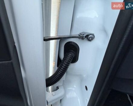 Білий Рено Мастєр, об'ємом двигуна 2.3 л та пробігом 205 тис. км за 20500 $, фото 11 на Automoto.ua