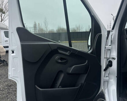 Белый Рено Мастер, объемом двигателя 2.3 л и пробегом 36 тыс. км за 25600 $, фото 28 на Automoto.ua