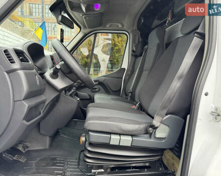 Белый Рено Мастер, объемом двигателя 2.3 л и пробегом 242 тыс. км за 21000 $, фото 30 на Automoto.ua