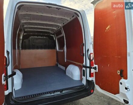 Белый Рено Мастер, объемом двигателя 2.3 л и пробегом 179 тыс. км за 18900 $, фото 34 на Automoto.ua