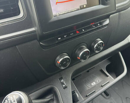 Белый Рено Мастер, объемом двигателя 2.3 л и пробегом 193 тыс. км за 22500 $, фото 24 на Automoto.ua