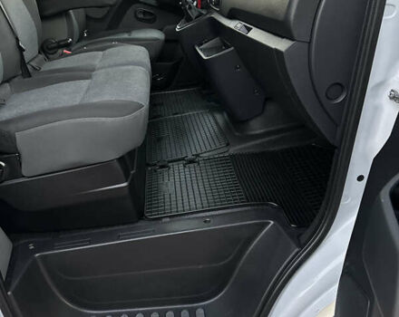 Білий Рено Мастєр, об'ємом двигуна 2.3 л та пробігом 175 тис. км за 19600 $, фото 53 на Automoto.ua