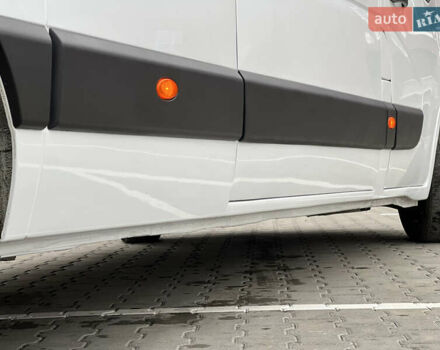 Белый Рено Мастер, объемом двигателя 2.3 л и пробегом 233 тыс. км за 17900 $, фото 74 на Automoto.ua