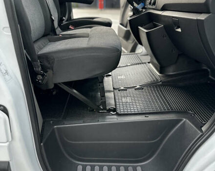 Белый Рено Мастер, объемом двигателя 2.3 л и пробегом 240 тыс. км за 18500 $, фото 76 на Automoto.ua