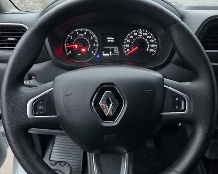 Белый Рено Мастер, объемом двигателя 2.3 л и пробегом 253 тыс. км за 20999 $, фото 14 на Automoto.ua