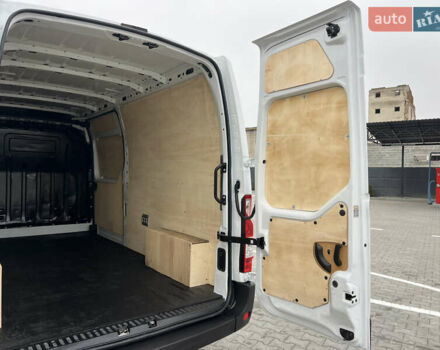 Белый Рено Мастер, объемом двигателя 2.3 л и пробегом 233 тыс. км за 17900 $, фото 77 на Automoto.ua