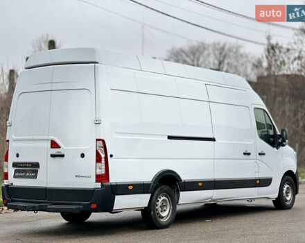 Белый Рено Мастер, объемом двигателя 2.3 л и пробегом 372 тыс. км за 18500 $, фото 4 на Automoto.ua