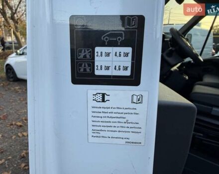 Білий Рено Мастєр, об'ємом двигуна 2.3 л та пробігом 205 тис. км за 20500 $, фото 8 на Automoto.ua