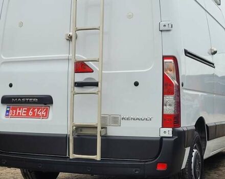 Белый Рено Мастер, объемом двигателя 2.3 л и пробегом 178 тыс. км за 20800 $, фото 1 на Automoto.ua