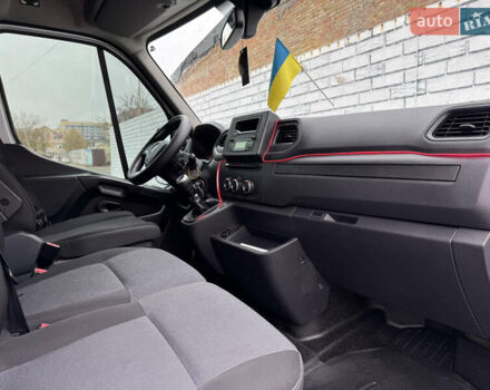 Белый Рено Мастер, объемом двигателя 2.3 л и пробегом 242 тыс. км за 21000 $, фото 25 на Automoto.ua